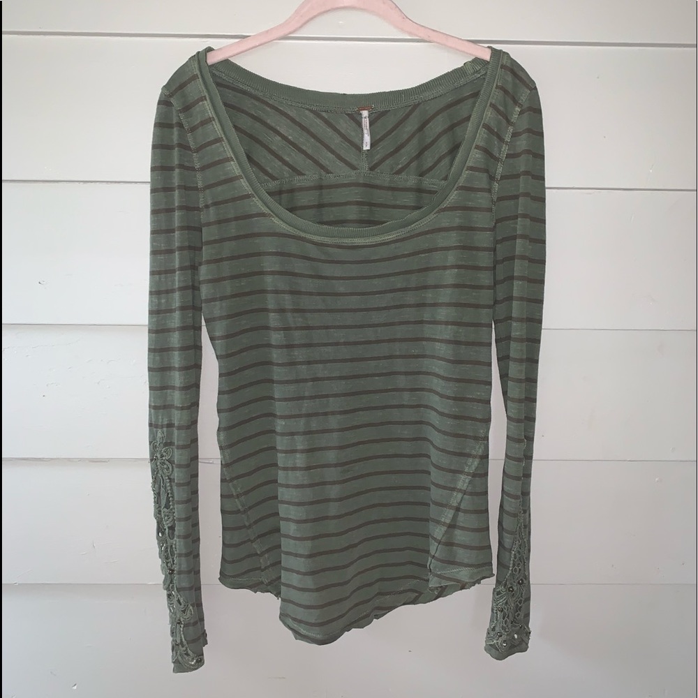 ✨Free People long sleeve✨